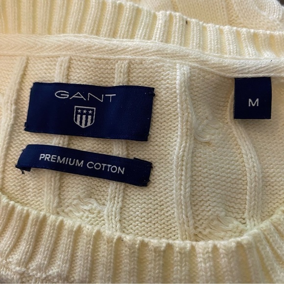 GANT Cotton Cable Knit Crew Neck Sweater in Cream M - Picture 2 of 6